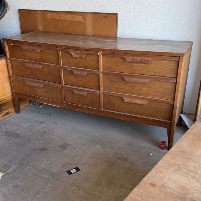 Antique Wood Dresser With Mirror for Sale in North Las Vegas, NV - OfferUp Vintage wood dresser furniture with mirror