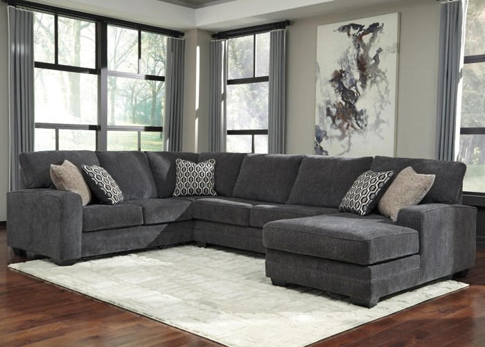 Benchcraft by Ashley Tracling Contemporary Sectional with Right Chaise ... Benchcraft by Ashley Tracling Contemporary Sectional with Right Chaise ...